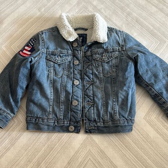 Gap Boys Sherpa Lined ‘Rock & Roll’ Denim Jacket - Picture 1 of 7